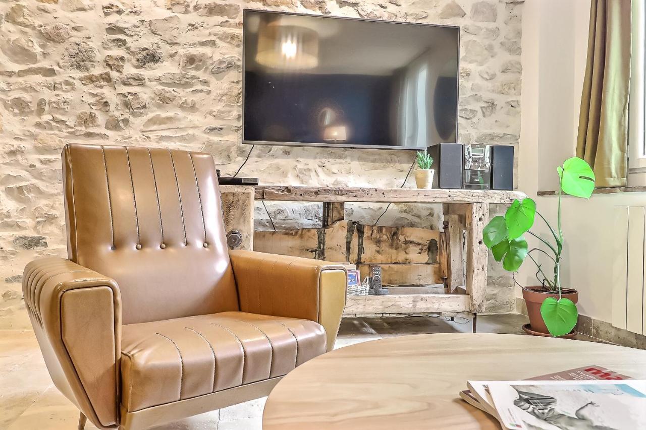 Appartement Garance Nîmes Exteriör bild